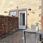 Logeren Bij Laura Schulder