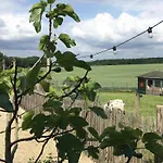 Logeren Bij Laura بيت للعطل