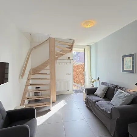 Logeren Bij Laura Holiday home Schulder