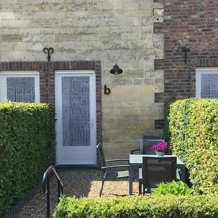 Logeren Bij Laura Holiday home Schulder