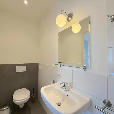 Holiday home Logeren Bij Laura Schulder