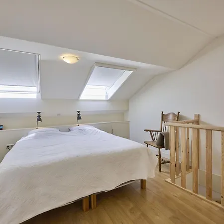 Logeren Bij Laura Holiday home Schulder