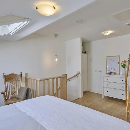 Logeren Bij Laura Holiday home