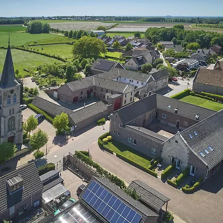 Logeren Bij Laura Holiday home Schulder